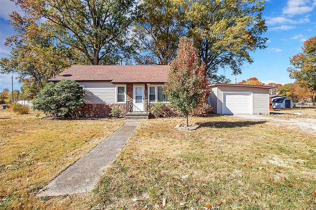 520 Ervin Vergennes, IL House Sold - Photo 1 of 20. Opens carousel modal