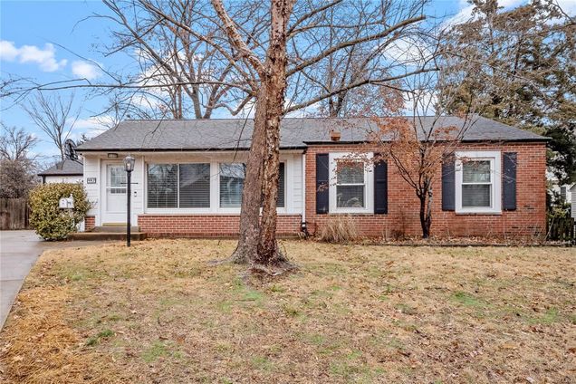 447 Woodlawn Estates Drive St Louis, MO House Sold - Photo 1 of 32. Opens carousel modal