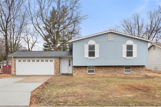 19 Gardenview Drive St Peters, MO House Sold - Photo 1 of 38. Opens carousel modal