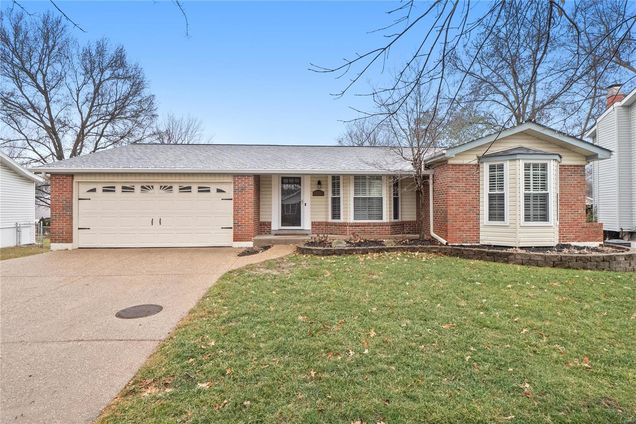 714 Windingpath Lane Manchester, MO House Sold - Photo 1 of 27. Opens carousel modal