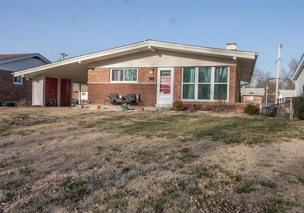 11 Tamma Lane Hazelwood, MO House Sold - Photo 1 of 30. Opens carousel modal