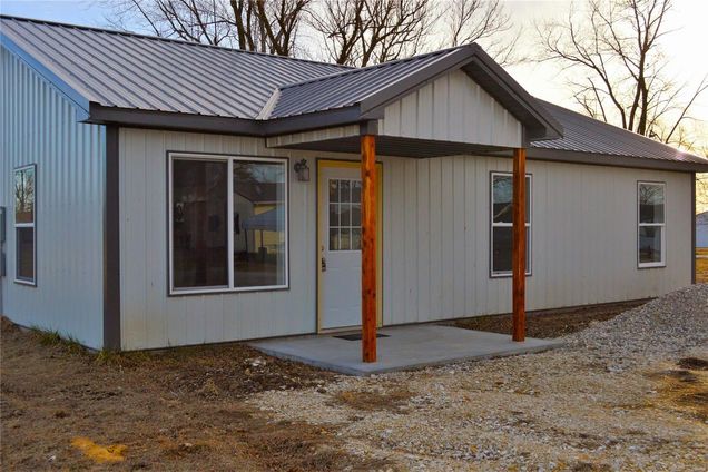 310 W Maple Street Curryville, MO House Sold - Photo 1 of 20. Opens carousel modal