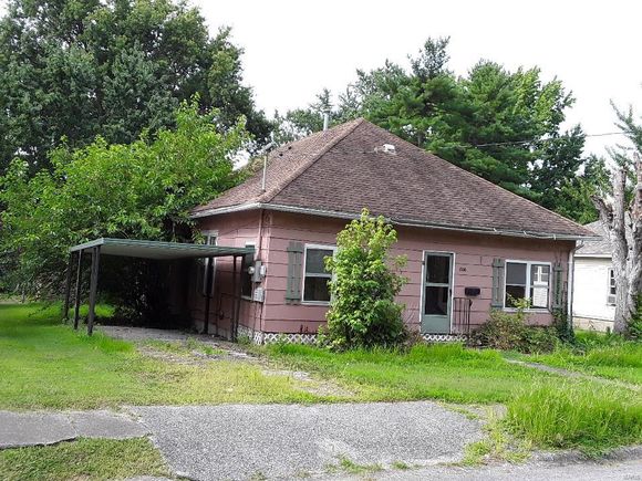 1806 E Oak West Frankfort, IL House Sold - Photo 1 of 15. Opens carousel modal