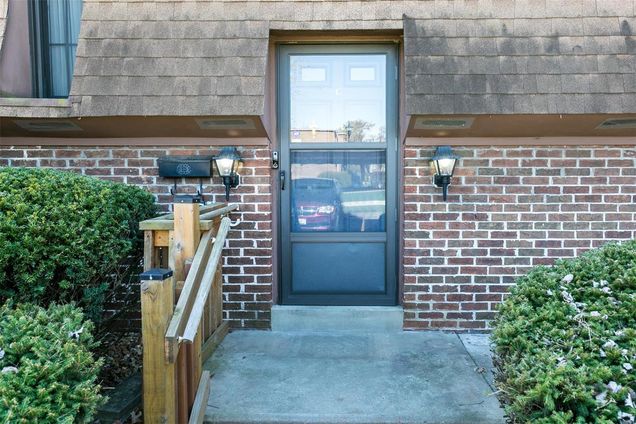 3610 Candlewyck Club Drive Unit C Florissant, MO Townhouse Sold - Photo 1 of 34. Opens carousel modal