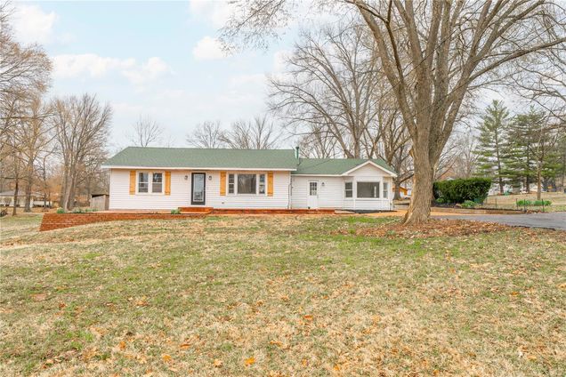 208 Augustine Road Eureka, MO House Sold - Photo 1 of 46. Opens carousel modal