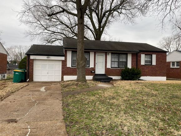 822 Teurville Drive Bellefontaine Nghbrs, MO House Sold - Photo 1 of 25. Opens carousel modal