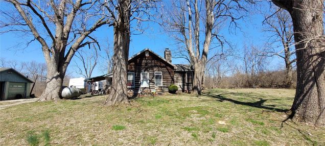 1461 Longbridge Trail Walshville, IL House Sold - Photo 1 of 14. Opens carousel modal