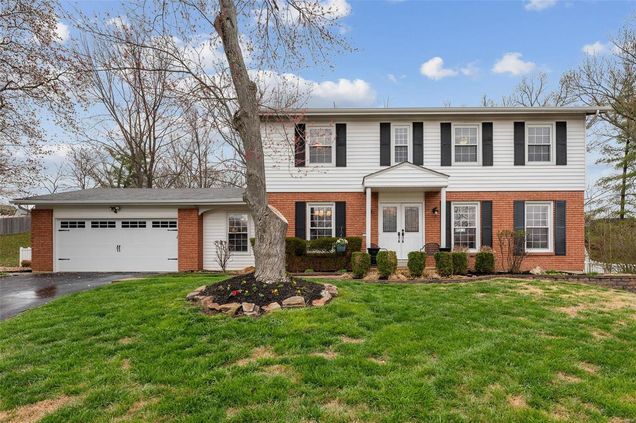 7 Swindon Court Manchester, MO House Sold - Photo 1 of 33. Opens carousel modal