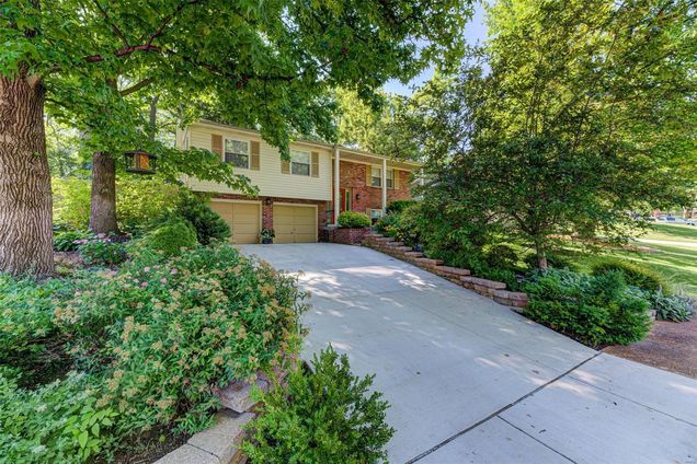 516 Hickory Hollow Lane St Louis, MO House Sold - Photo 1 of 22. Opens carousel modal