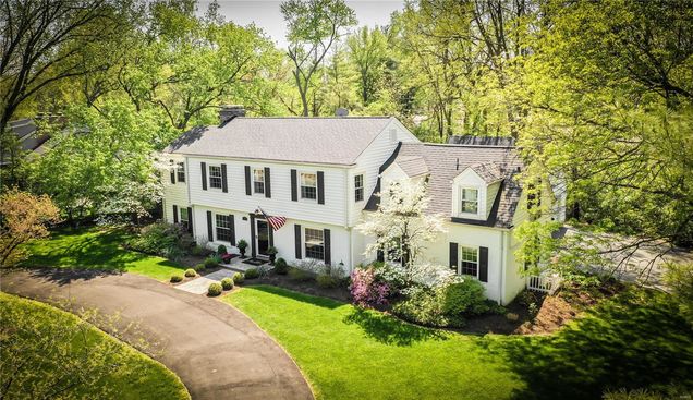 73 Clermont Lane Ladue, MO House Sold - Photo 1 of 65. Opens carousel modal