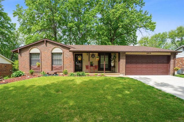 11839 Orletto Way St Louis, MO House Sold - Photo 1 of 22. Opens carousel modal