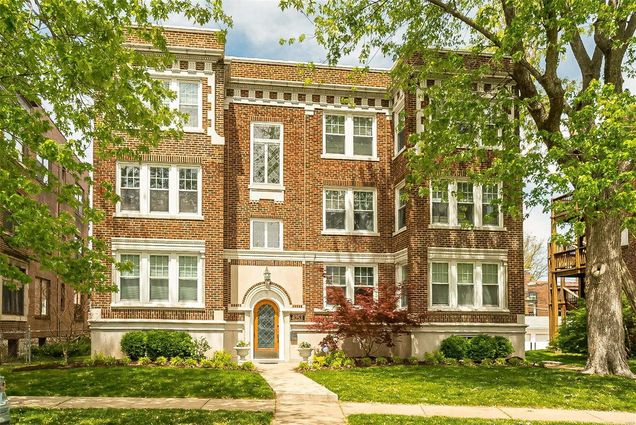6253 Rosebury Avenue Unit 3E St Louis, MO Condo Sold - Photo 1 of 24. Opens carousel modal