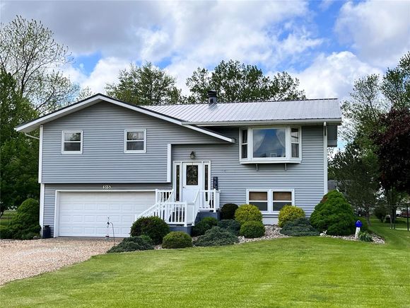 515 W 5th Street Golden, IL House Sold - Photo 1 of 24. Opens carousel modal