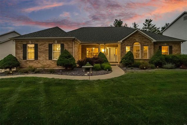 101 Woodcliffe Place Drive Chesterfield, MO House Sold - Photo 1 of 41. Opens carousel modal