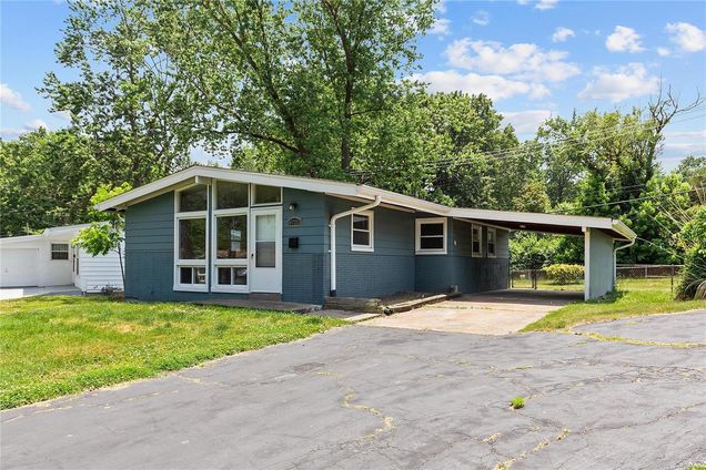 8720 Kathlyn Drive St Louis, MO House Sold - Photo 1 of 19. Opens carousel modal