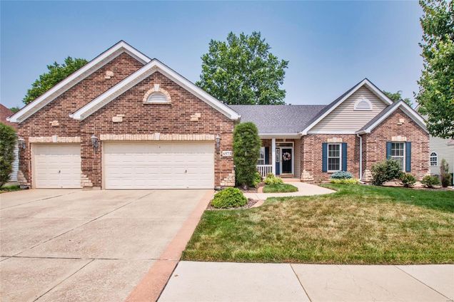 6573 Crescent View Drive St Louis, MO House Sold - Photo 1 of 48. Opens carousel modal