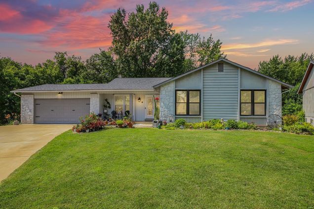 16 Raintree Drive St Peters, MO House Sold - Photo 1 of 35. Opens carousel modal