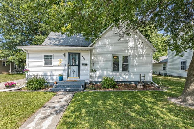442 S Church Street Virden, IL House Sold - Photo 1 of 22. Opens carousel modal