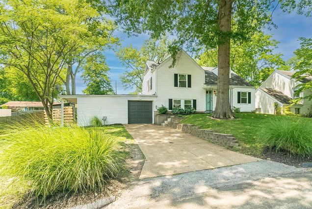 1215 N Harrison Avenue Kirkwood, MO House Sold - Photo 1 of 52. Opens carousel modal