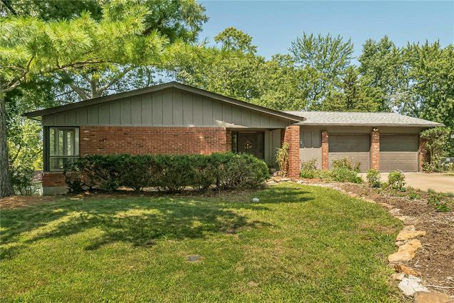 957 Flair Court St Louis, MO House Sold - Photo 1 of 38. Opens carousel modal