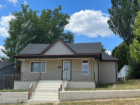 506 S Fourth Street De Soto, MO House Sold - Photo 1 of 16. Opens carousel modal