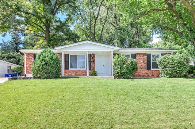 6 Gray Brooke Lane Florissant, MO House Sold - Photo 1 of 30. Opens carousel modal