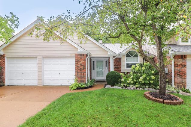 1002 Woodlake Village Drive St Louis, MO Condo Sold - Photo 1 of 38. Opens carousel modal