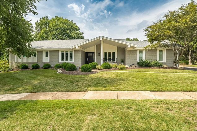339 Dinsmoor Drive Chesterfield, MO House Sold - Photo 1 of 65. Opens carousel modal