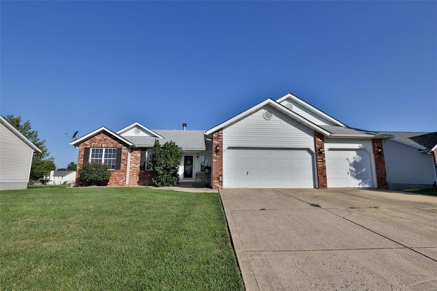 89 Westbrooke Troy, IL House Sold - Photo 1 of 96. Opens carousel modal