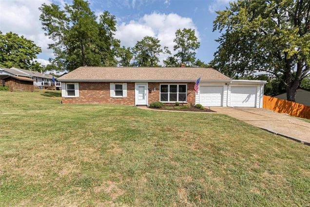 7215 Shellburne Drive St Louis, MO House Sold - Photo 1 of 27. Opens carousel modal