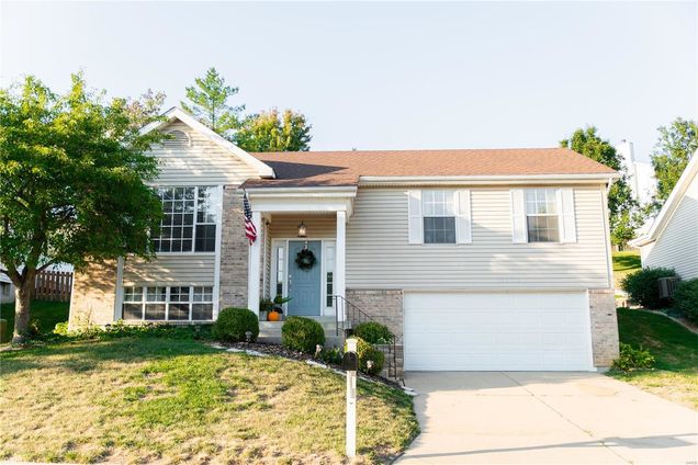 17035 Redwood Glen Drive Eureka, MO House Sold - Photo 1 of 27. Opens carousel modal