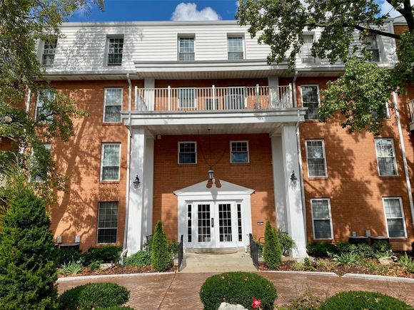 14471 Bantry Lane Unit 31 Chesterfield, MO Condo Sold - Photo 1 of 23. Opens carousel modal