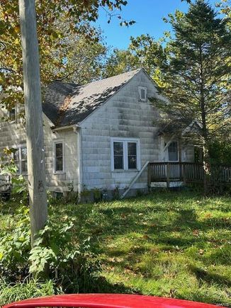 108 Sterling Drive Moro, IL House Sold - Photo 1 of 5. Opens carousel modal