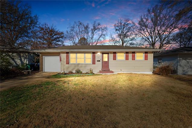 1125 Edna Drive Florissant, MO House Sold - Photo 1 of 23. Opens carousel modal