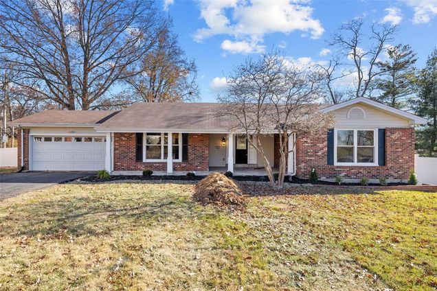 9 Nicolet Drive Manchester, MO House Sold - Photo 1 of 66. Opens carousel modal