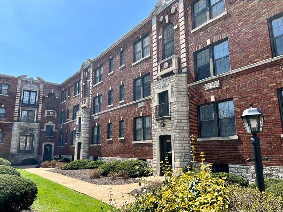 6216 Northwood Avenue St Louis, MO Multifamily Sold - Photo 1 of 73. Opens carousel modal