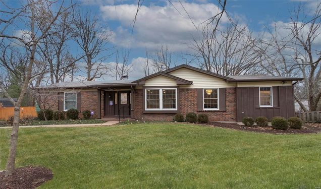 359 Windsor Spring Drive Sunset Hills, MO House Sold - Photo 1 of 32. Opens carousel modal