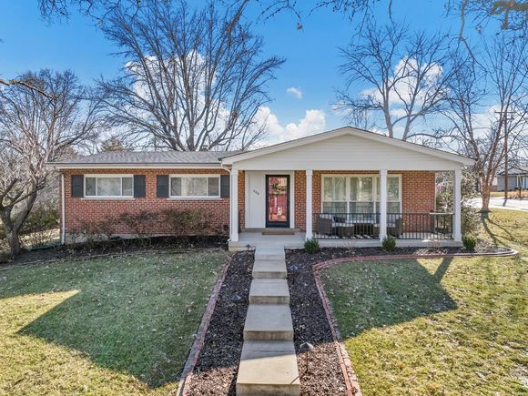 500 Beaucaire Drive Warson Woods, MO House Sold - Photo 1 of 18. Opens carousel modal