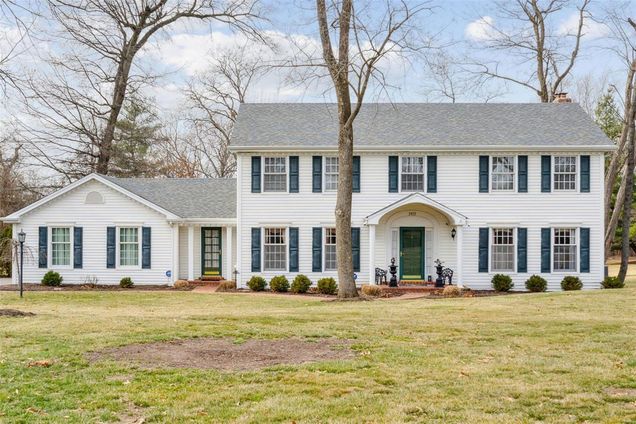 1955 Windmoor Place St Louis, MO House Sold - Photo 1 of 38. Opens carousel modal