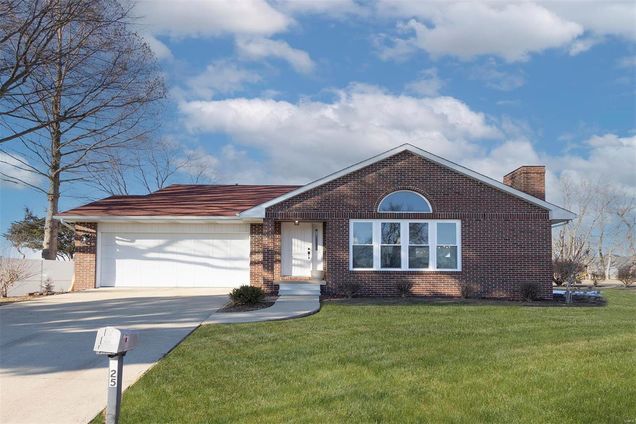 625 Christopher Lane New Baden, IL House Sold - Photo 1 of 48. Opens carousel modal
