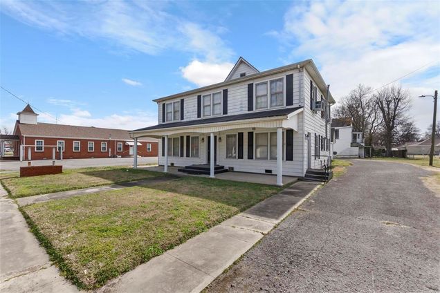 105 Washington Hayti, MO House Sold - Photo 1 of 21. Opens carousel modal