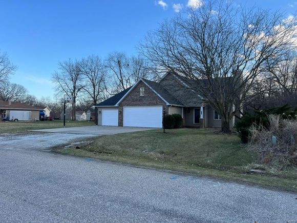 9530 W Buckingham Court Mapleton, IL House Sold - Photo 1 of 25. Opens carousel modal