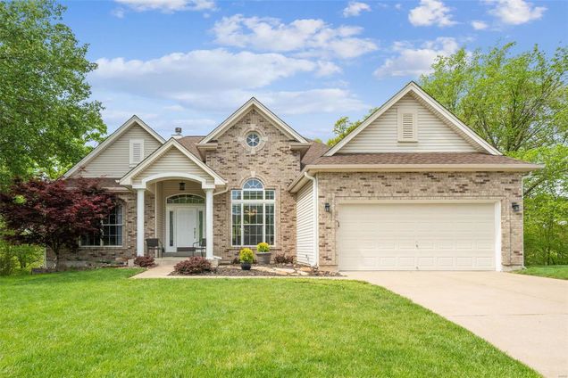 185 Meramec Oak Rdg Fenton, MO House Sold - Photo 1 of 37. Opens carousel modal