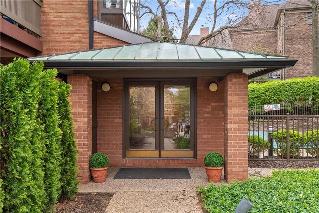 312 N Meramec Avenue Unit 203 St Louis, MO Condo Sold - Photo 1 of 26. Opens carousel modal