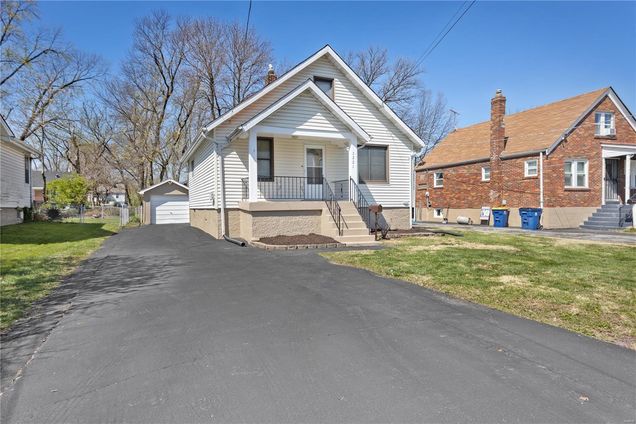 3221 Marvin Avenue St Louis, MO House Sold - Photo 1 of 22. Opens carousel modal