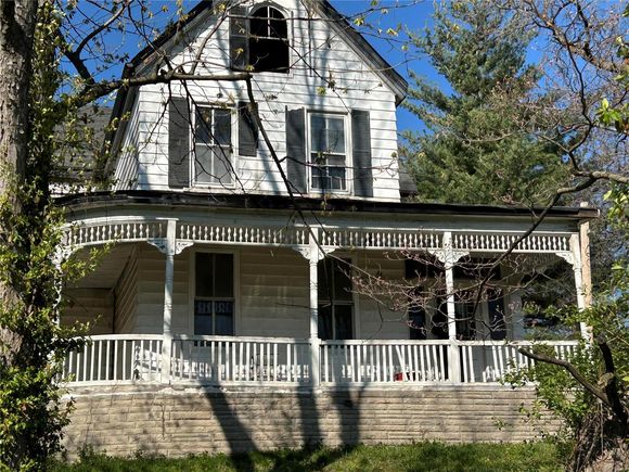 #MIS24018422 St Louis, MO House Sold - Photo 1 of 23. Opens carousel modal