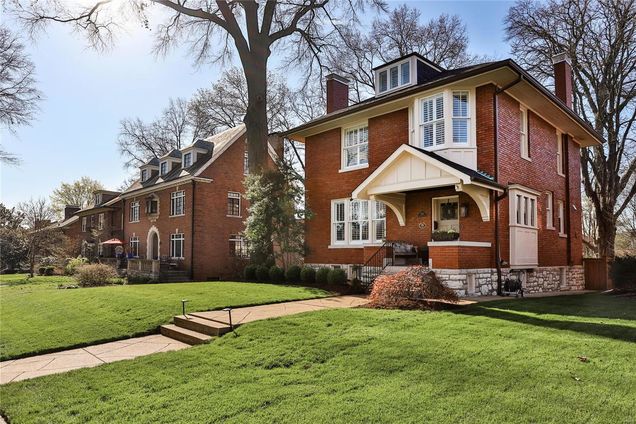 7152 Kingsbury Boulevard St Louis, MO House Sold - Photo 1 of 82. Opens carousel modal