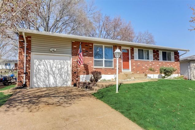 4419 Welford Drive St Louis, MO House Sold - Photo 1 of 40. Opens carousel modal