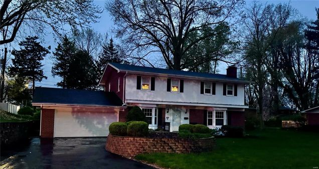 22 Berrywood Drive Belleville, IL House Sold - Photo 1 of 40. Opens carousel modal
