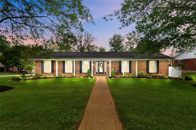1157 Lariat Trail Ellisville, MO House Sold - Photo 1 of 30. Opens carousel modal
